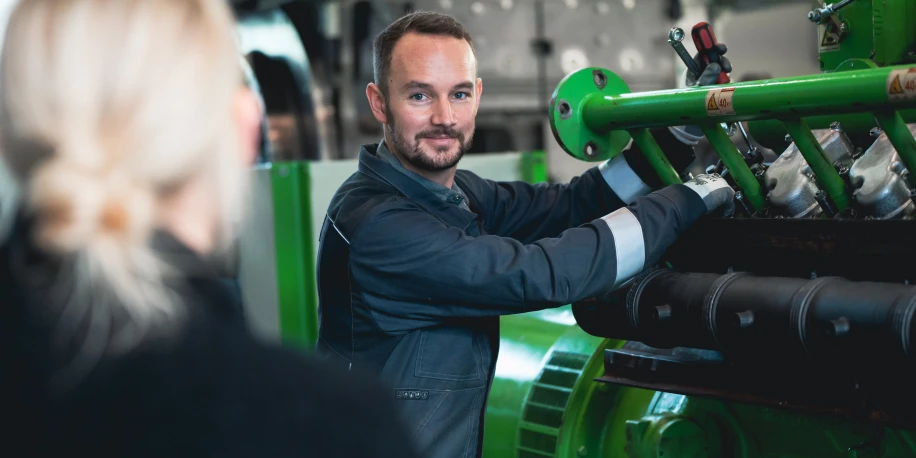 Highly reliable spark plugs facilitate operations